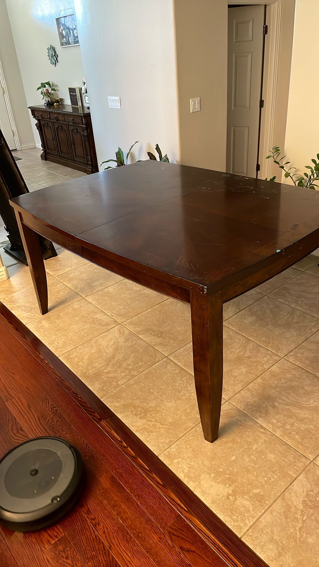 Dining Table With Two Leafs ( Free!)