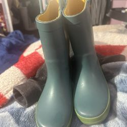 Kids rain boots size 12 five dollars