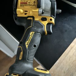 Dewalt Compact Wrench 3/8