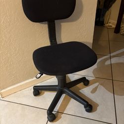 Black Task Chair