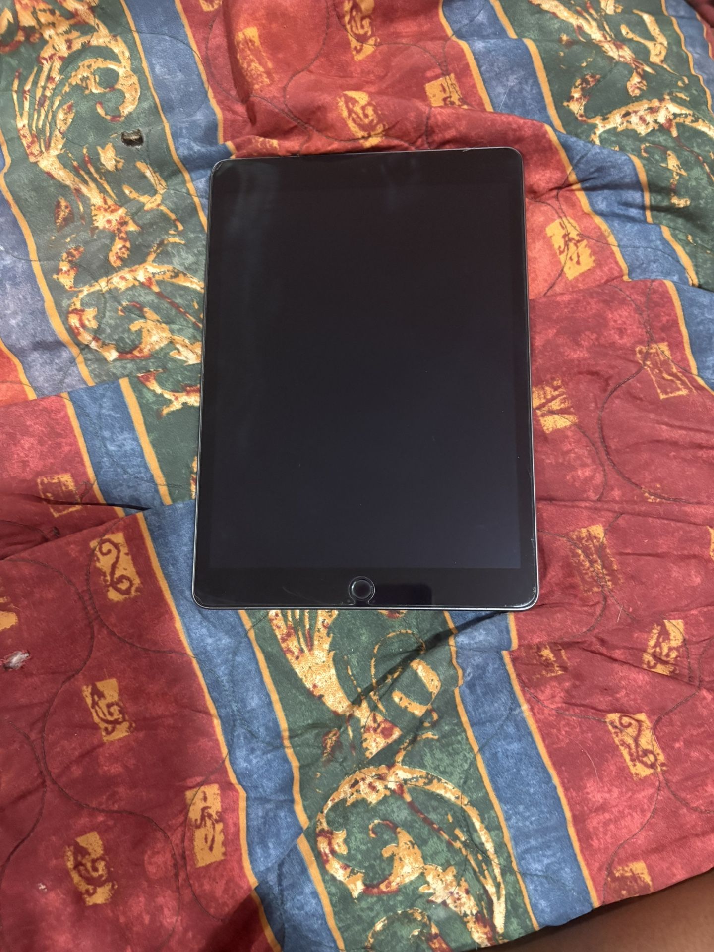 iPad 9th Gen – 64GB + Case – Great Condition!