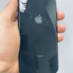 Iphone XR Unlocked ( Read Description )