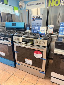 Frigidaire Slide in Gas Range with Air Fry