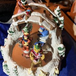 Disney Music Box, With Skating Pooh And Tiger! 