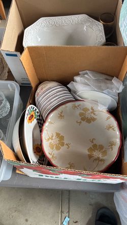 Floral plates
