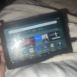 Amazon Fire 10 Tablet 