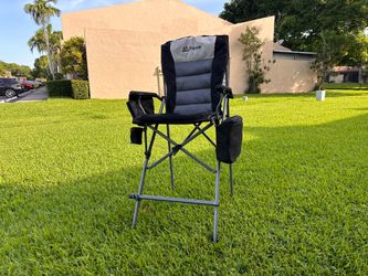 High Chair ideal for camping or beach like new