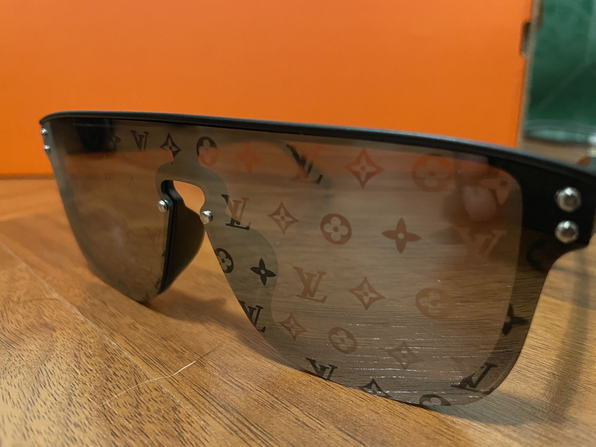 *Best Offers* Black LV Sunglasses