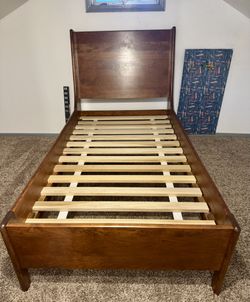 Handmade, Solid Wood, Twin Bed With Walnut Finish