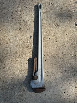 Pipe Wrench