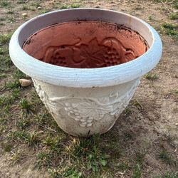 Big White Artistic Pot 