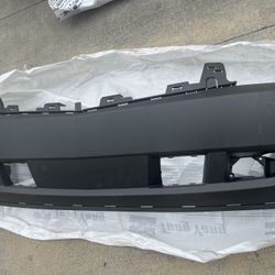 07-13 Cadillac Escalade Front Bumper