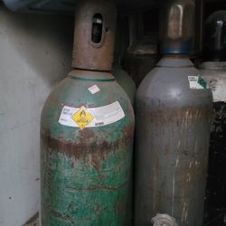Full Welding Tanks $150.00 Ea