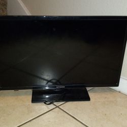 Small Tvs $30 for 30in $20 For 24in