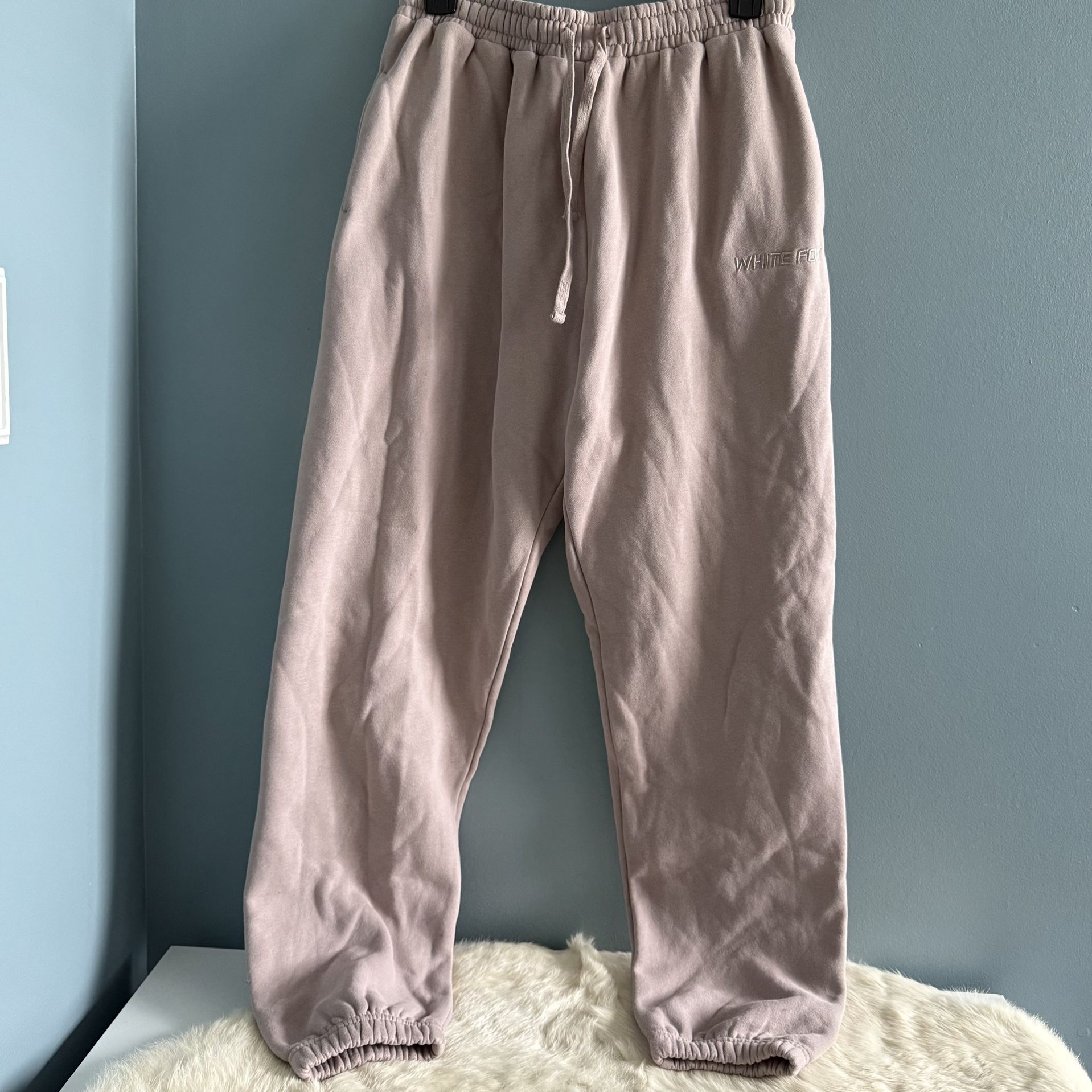 White Fox Boutique Women’s Offstage Jogger Sweatpants