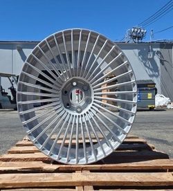 Cadillac Escalade 6x139 new hyper silver monsory style rims set with floating caps 24”