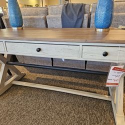Beautiful Desk Table On Clearance
