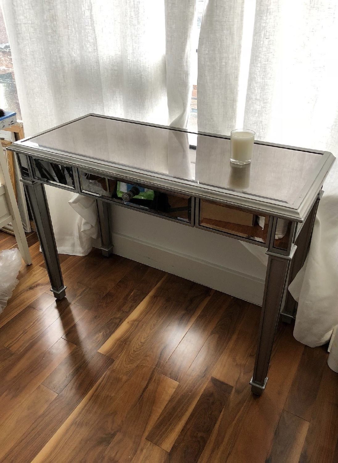 Pier 1 Vanity/Desk
