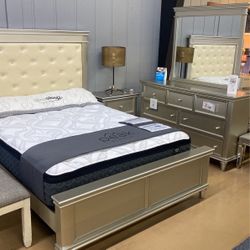 Queen Bedroom Set, Available Now Display Only