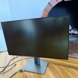32” Computer Monitor 