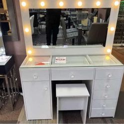 White  Vanity With Lights 