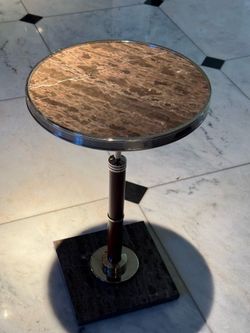 Side drink table