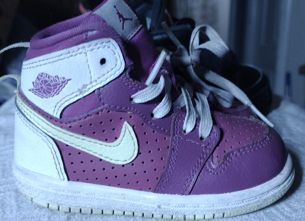 Nike Air Jordan 1 Retro High Toddler Size 5C 705324 -509 Kids Green Pink