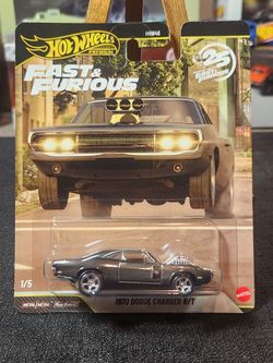 Hot Wheels Premium F&F 1970 Dodge Charger R/T (Chase)