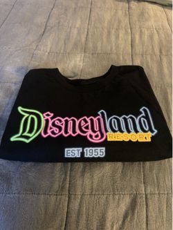 Disneyland resort shirt size large