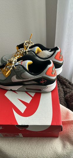Size 9.5 Air Max