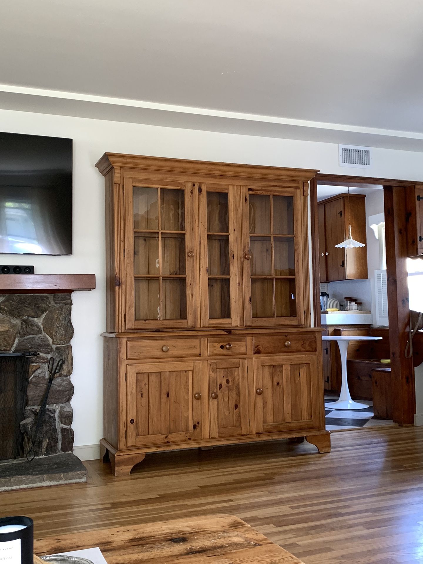 Vintage Ethan Allen Hutch/Cabinet
