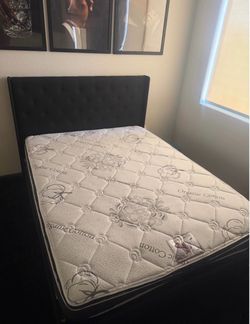 Queen size mattress & Bed frame