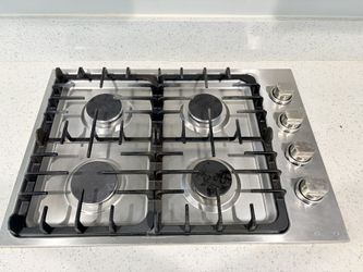 Cosmo 30″ Gas Cooktop in Stainless Steel with 4 Italian Made Burners COS-DIC304