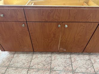 Kitchen cabinets wood