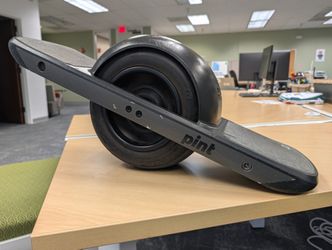 Onewheel Pint - Low Miles (472 mi) + Fender & Upgraded Maghandle
