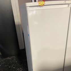 Frigidaire Freezer🥶🥶🥶🥶