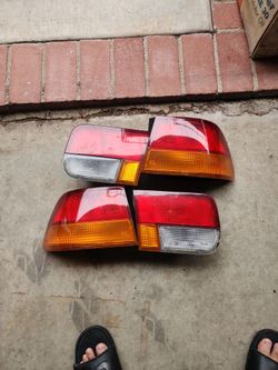 Rear 1996 Honda civic lights original