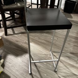 3 Modern Bar Stools – $75 (or Best Offer) 🏡 Need gone ASAP! 