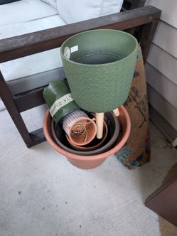 Assorted planters