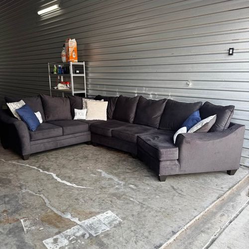 HUGE XXL U-Sectional Sofa with Cuddler Chaise (SCRATCH AND DENT)
