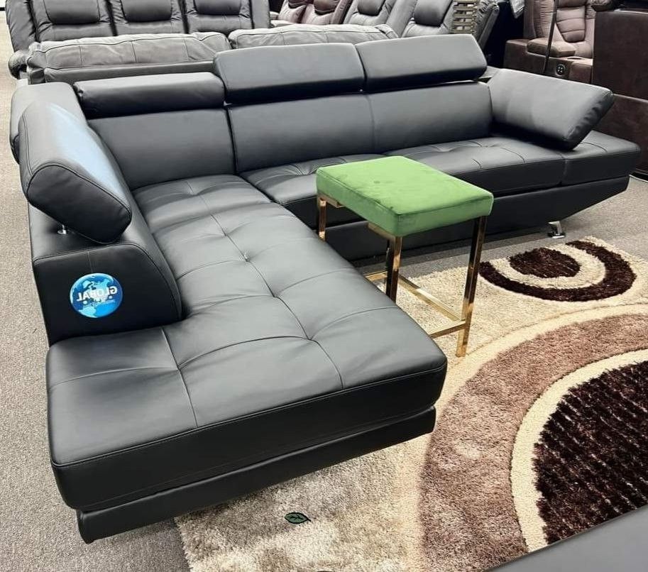 Antares Black Modern Sectional