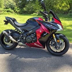 2016 Suzuki Gsxs1000f