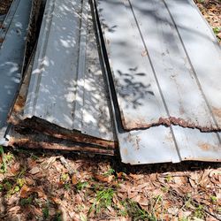 Metal siding off shed 9 pieces