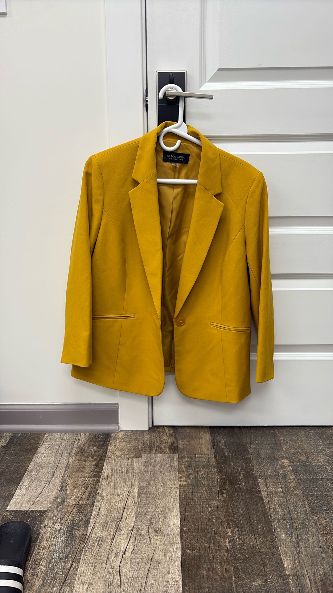 Black label Women’s Blazer