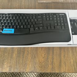 Microsoft Sculpt Wireless Keyboard and Mouse
