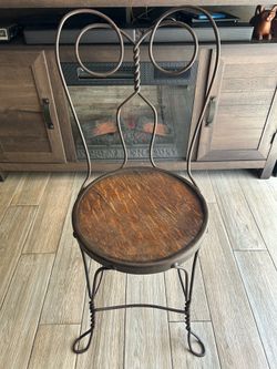 Vintage Parlor Chair/Plant Stand
