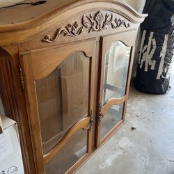 Ethan Allen Legacy Hutch Top:lighted