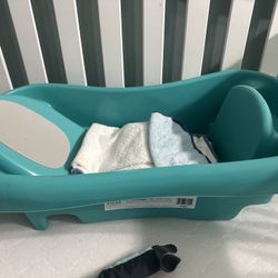 Baby Bathtub  - First Years Sure Comfort Tub