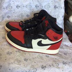 Nike Air Jordan 1 Retro High OG Size 6Y