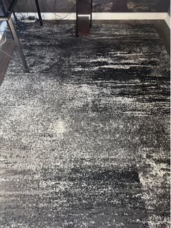 8 x10 Safavieh area rug black and silver